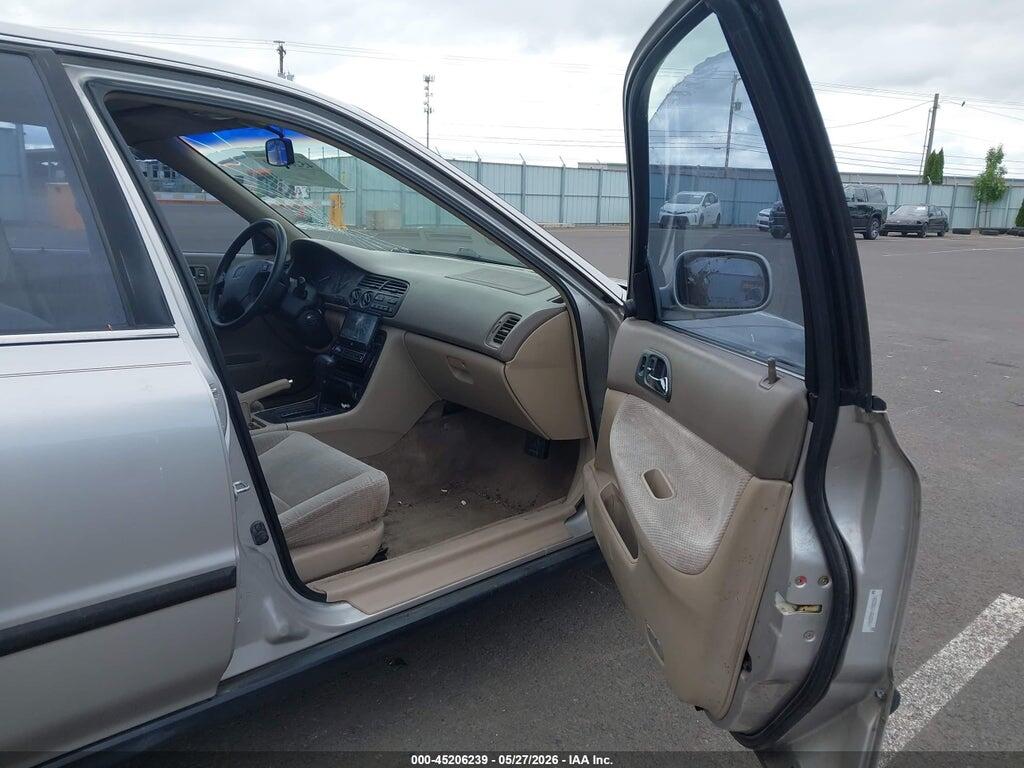 1HGCD5634VA002840 1997 HONDA ACCORD photo no. 5