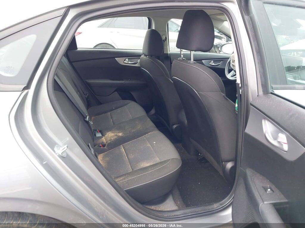 3KPF24AD9NE494239 2022 KIA FORTE photo no. 8