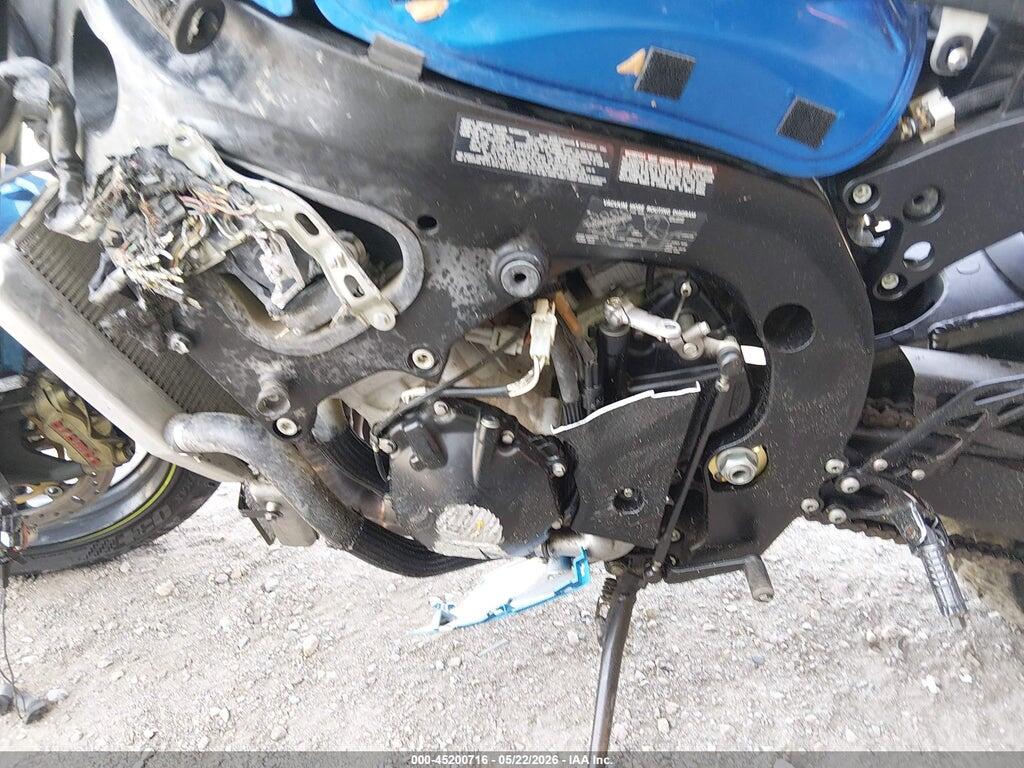 JS1GT78A3F2100838 2015 SUZUKI GSX-R1000 photo no. 9