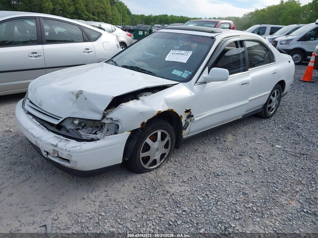 1HGCD5652SA162647 1995 HONDA ACCORD photo no. 2