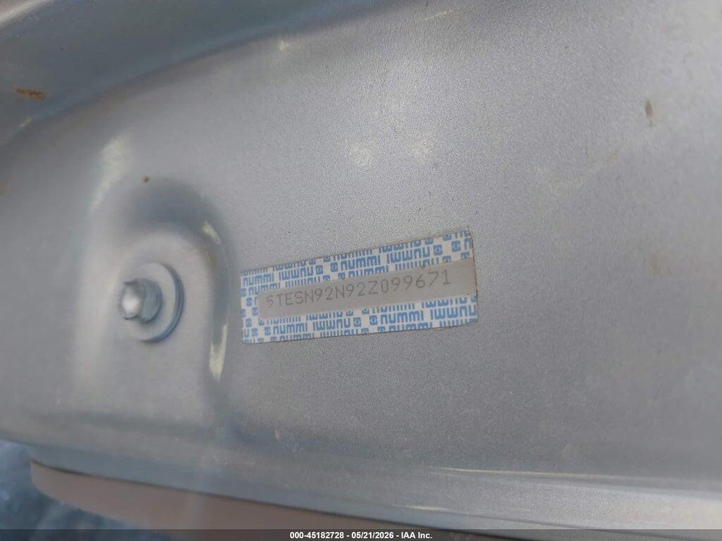5TESN92N92Z099671 2002 TOYOTA TACOMA photo no. 9