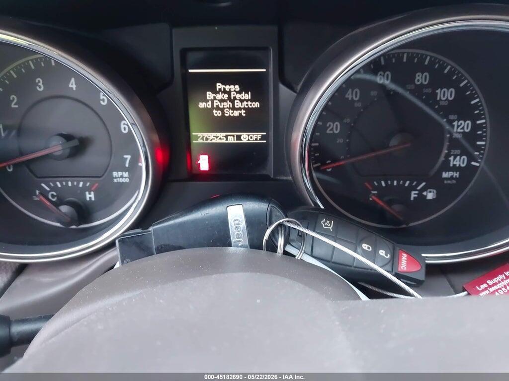 1J4RS4GG0BC568742 2011 JEEP GRAND CHEROKEE photo no. 11