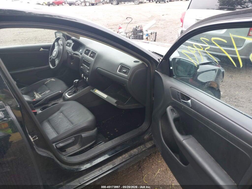 3VWDX7AJ7CM398416 2012 VOLKSWAGEN JETTA photo no. 5