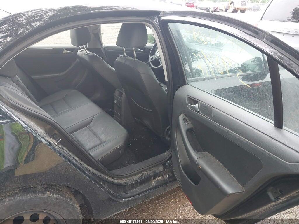 3VWDX7AJ7CM398416 2012 VOLKSWAGEN JETTA photo no. 8