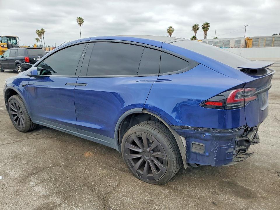 7SAXCDE50NF339094 2022 TESLA MODEL X photo no. 2