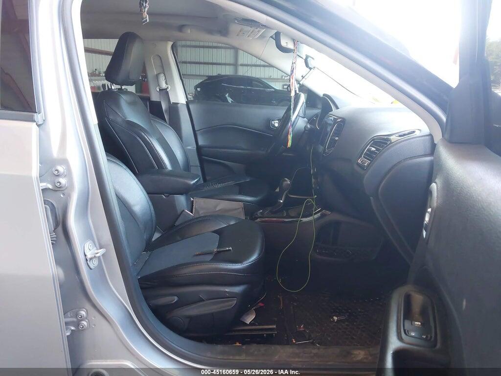 3C4NJDBB1JT456439 2018 JEEP COMPASS photo no. 5