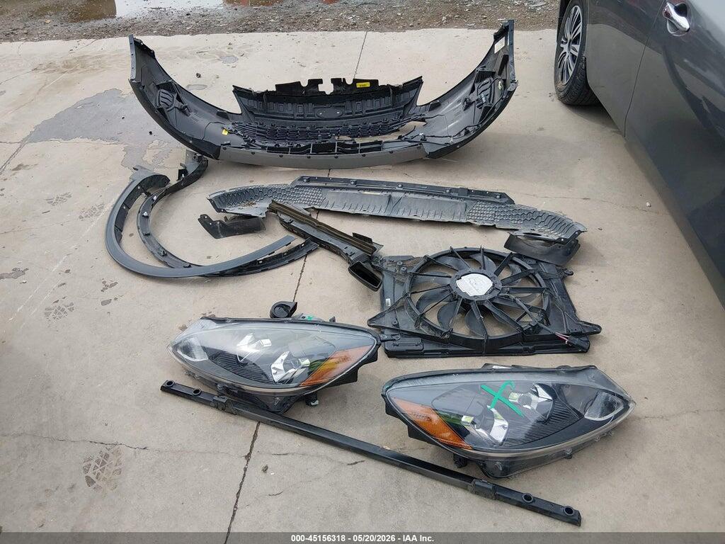 1FMCU0G65NUA56748 2022 FORD ESCAPE photo no. 12