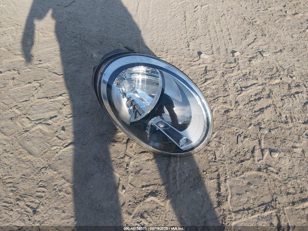 3VWFD7AT1JM703117 2018 VOLKSWAGEN BEETLE photo no. 11