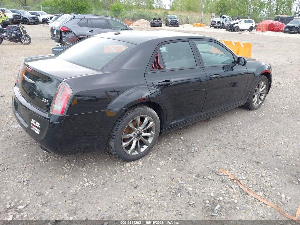 2C3CCAGG4EH352860 2014 CHRYSLER 300 photo no. 4