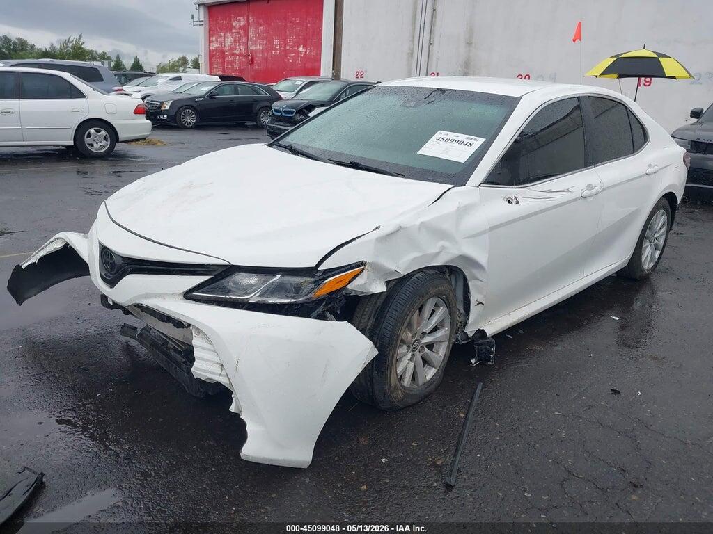 4T1B11HK0JU630107 2018 TOYOTA CAMRY photo no. 2