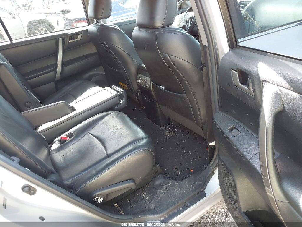 5TDBK3EH8DS198400 2013 TOYOTA HIGHLANDER photo no. 8