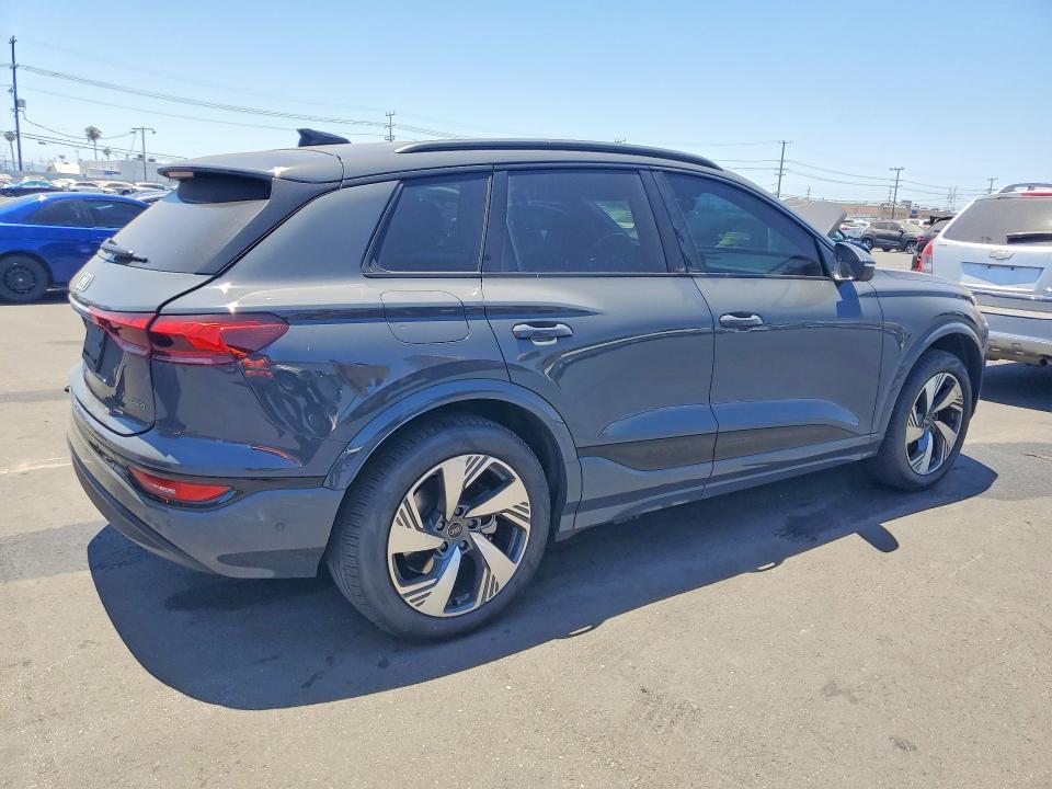 WA124BGF8SA062840 2025 AUDI Q6 E-TRON photo no. 3