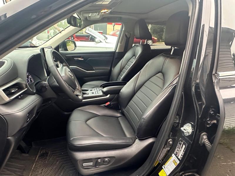 2022 TOYOTA HIGHLANDER XLE — Фото 8 из 14