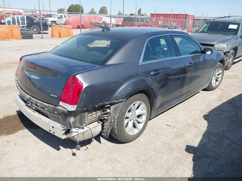 2C3CCAAG0PH684080 2023 CHRYSLER 300 photo no. 4