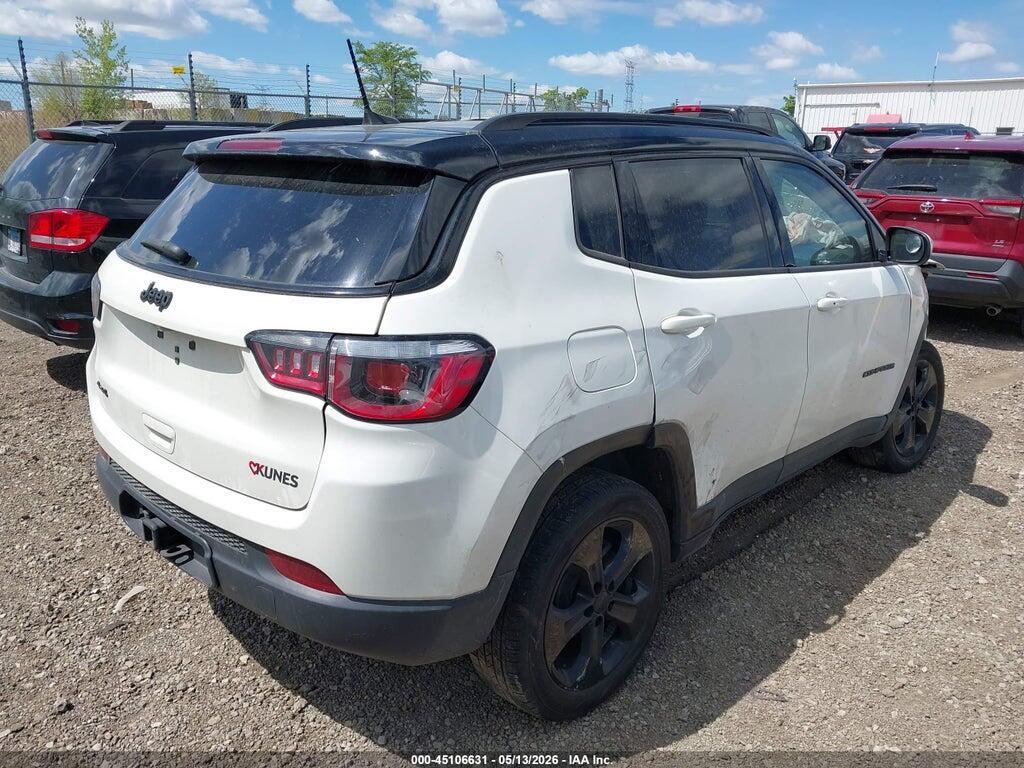 3C4NJDBB9JT394529 2018 JEEP COMPASS photo no. 4