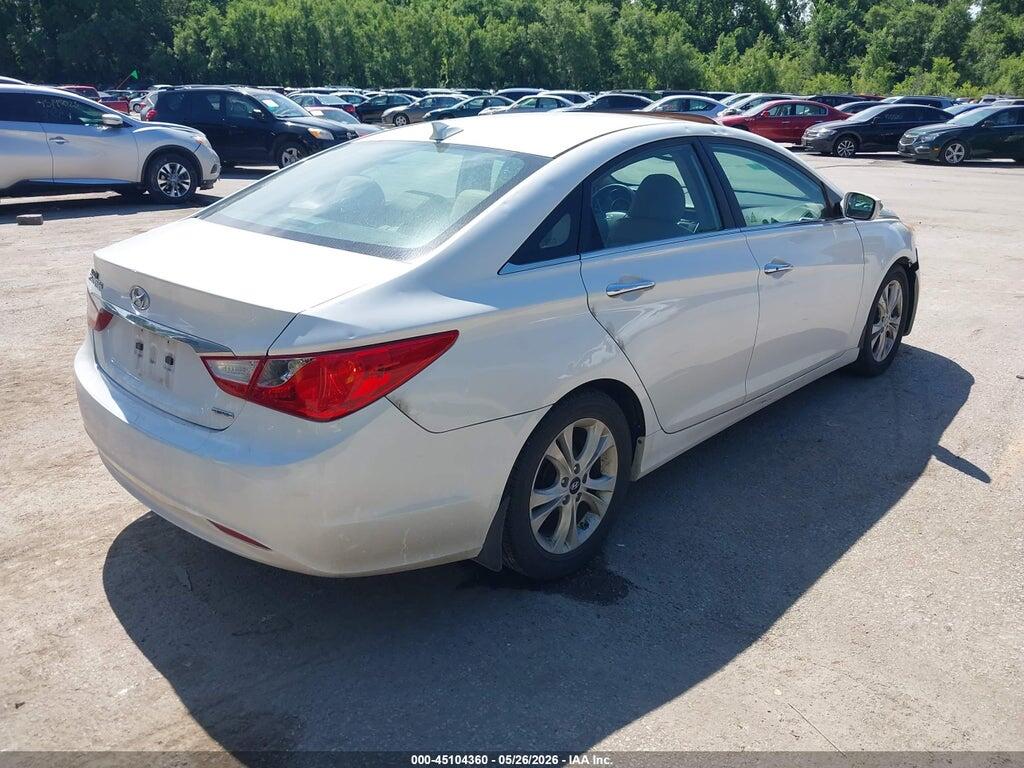 5NPEC4AC0DH623642 2013 HYUNDAI SONATA photo no. 4