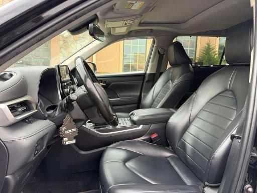 2022 TOYOTA HIGHLANDER XLE — Фото 7 из 12