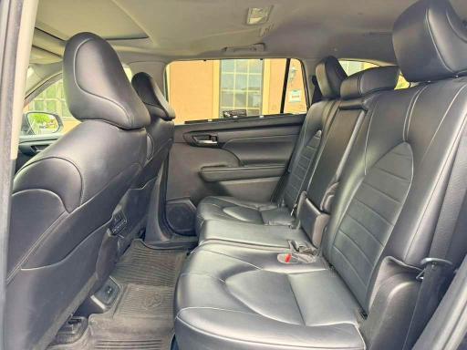 2022 TOYOTA HIGHLANDER XLE — Фото 9 из 12