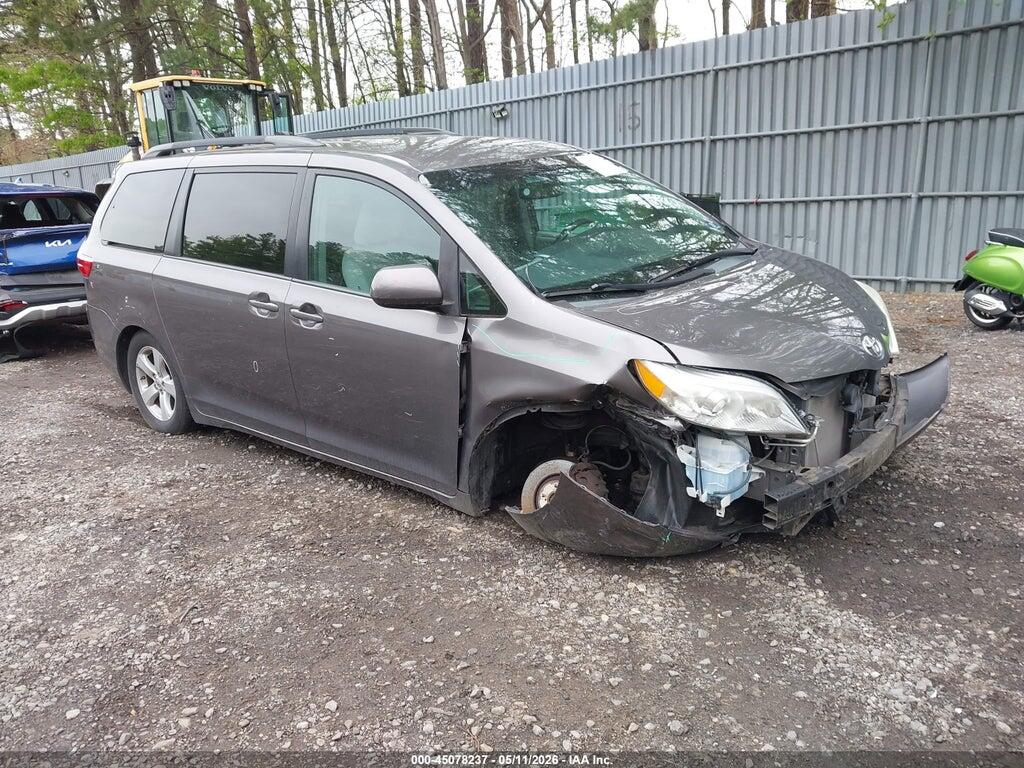 5TDKK3DC6FS611410 2015 TOYOTA SIENNA photo no. 1