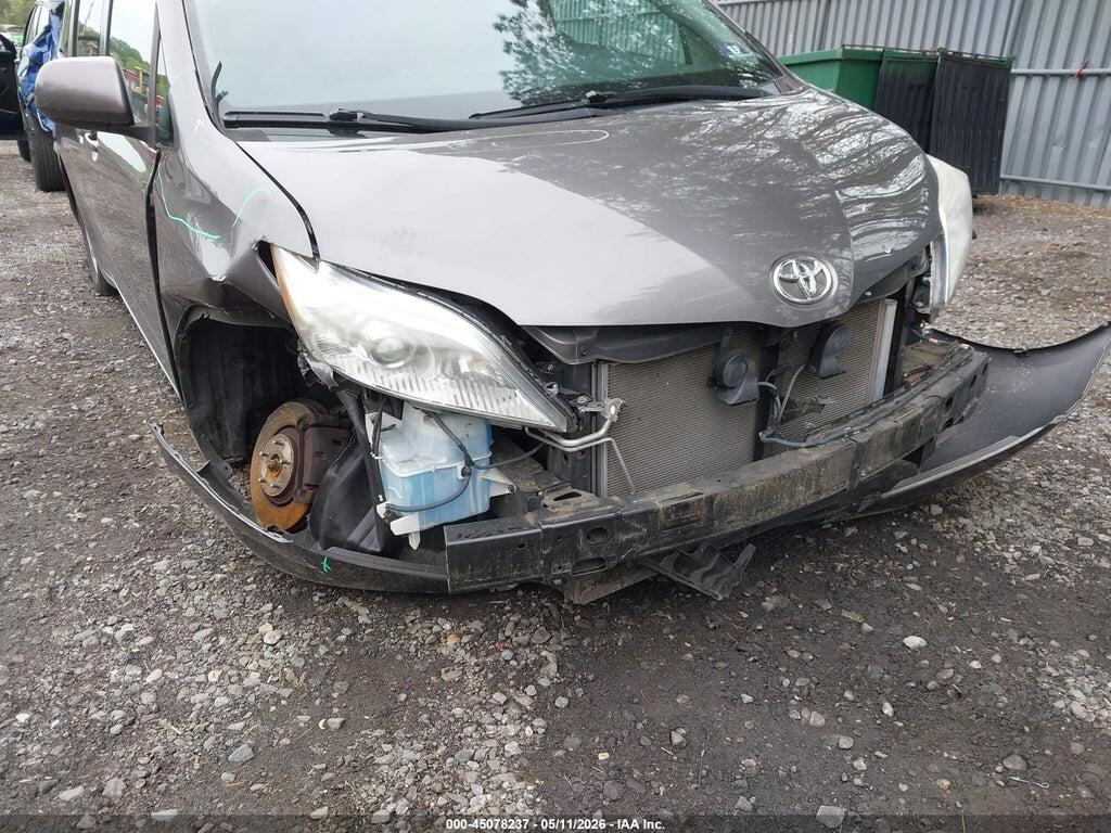 5TDKK3DC6FS611410 2015 TOYOTA SIENNA photo no. 6