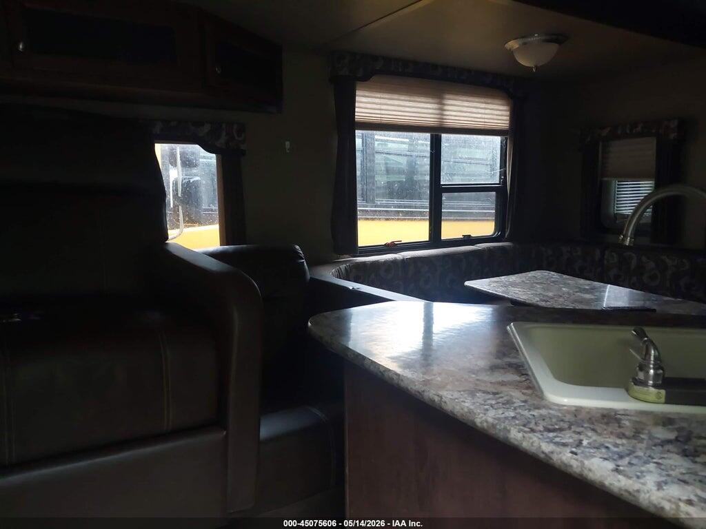 4YDT26R22G7206983 2016 KEYSTONE RV OTHER photo no. 8