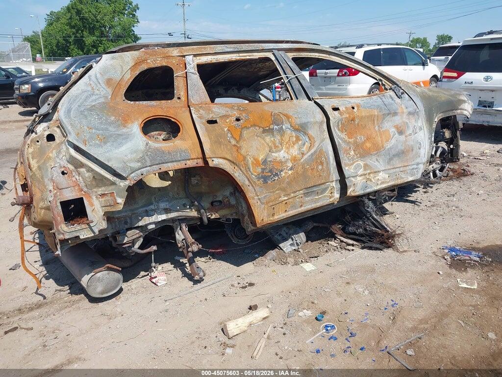 1C4PJMMB0PD112041 2023 JEEP CHEROKEE photo no. 4