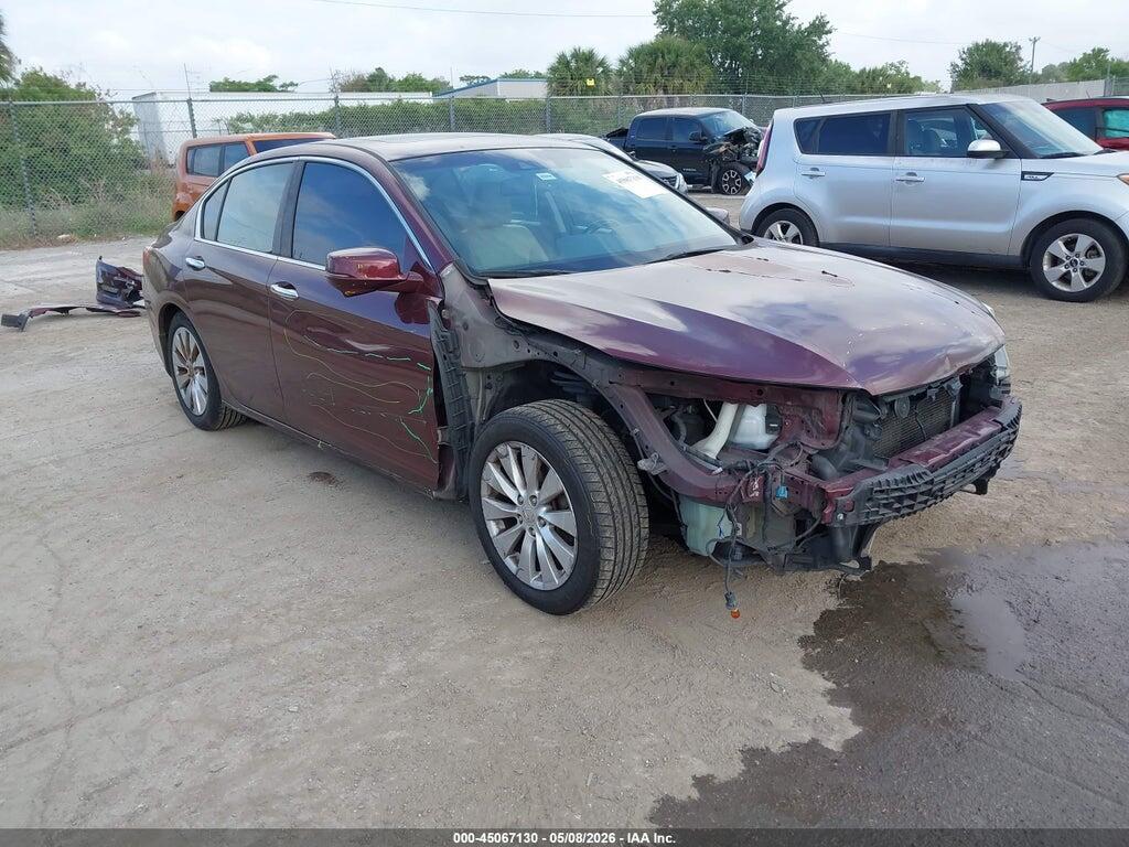 1HGCR2F82DA018979 2013 HONDA ACCORD photo no. 1
