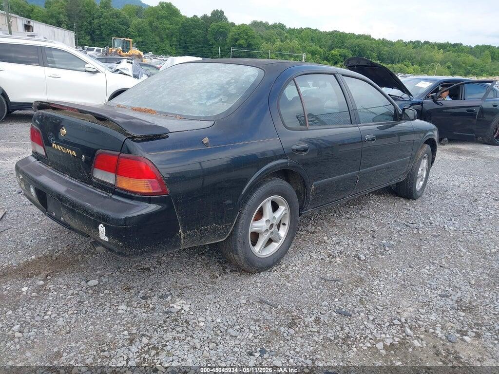 JN1CA21D6VT876832 1997 NISSAN MAXIMA photo no. 4