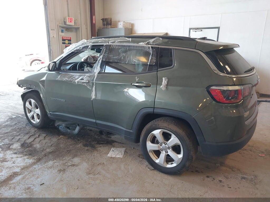 3C4NJCBB7JT140165 2018 JEEP COMPASS photo no. 3