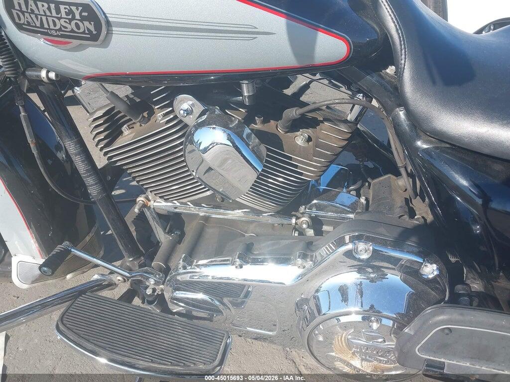 1HD1FC419AB652093 2010 HARLEY-DAVIDSON FLHTCU photo no. 9
