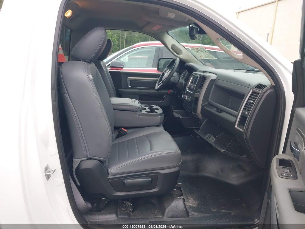 3C6JR6DG5KG511777 2019 RAM 1500 CLASSIC photo no. 5