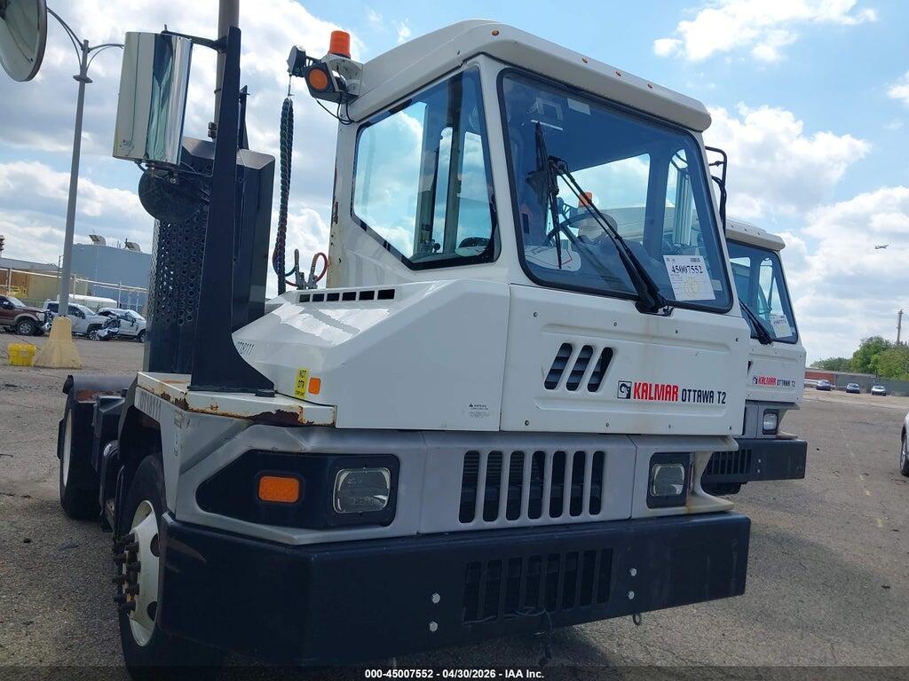 11VJ813A5JA000648 2018 KALMAR OTTAWA T2 photo no. 1