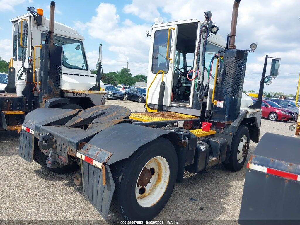 11VJ813A5JA000648 2018 KALMAR OTTAWA T2 photo no. 4