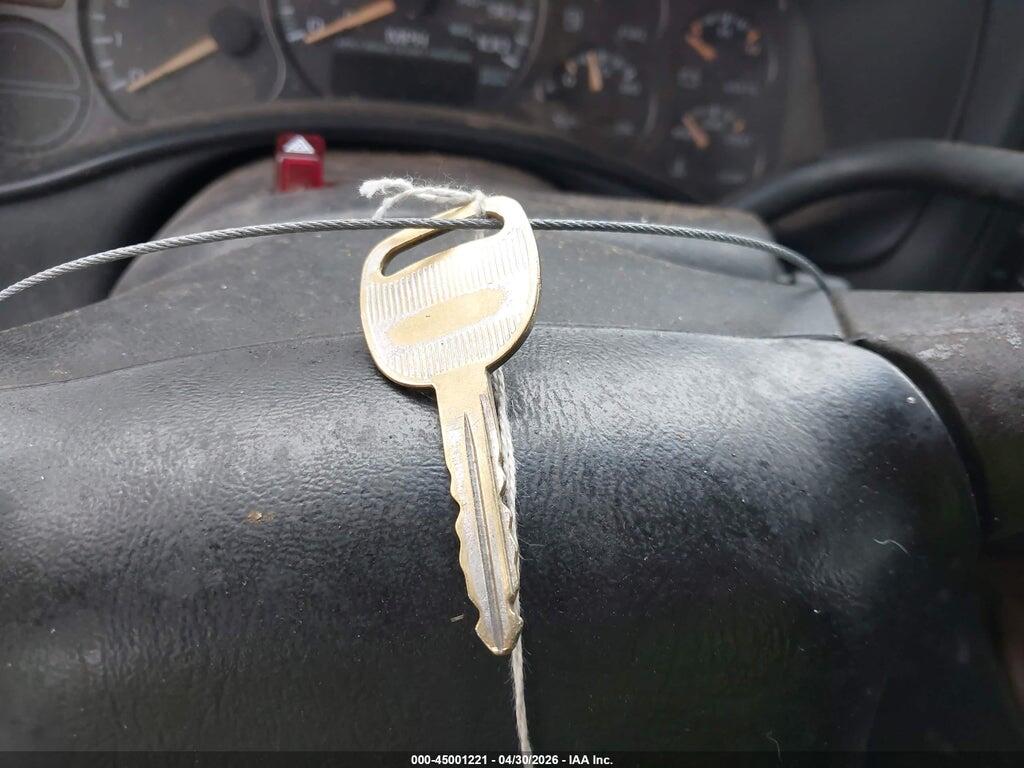 2GCEC19T311355606 2001 CHEVROLET SILVERADO 1500 photo no. 11