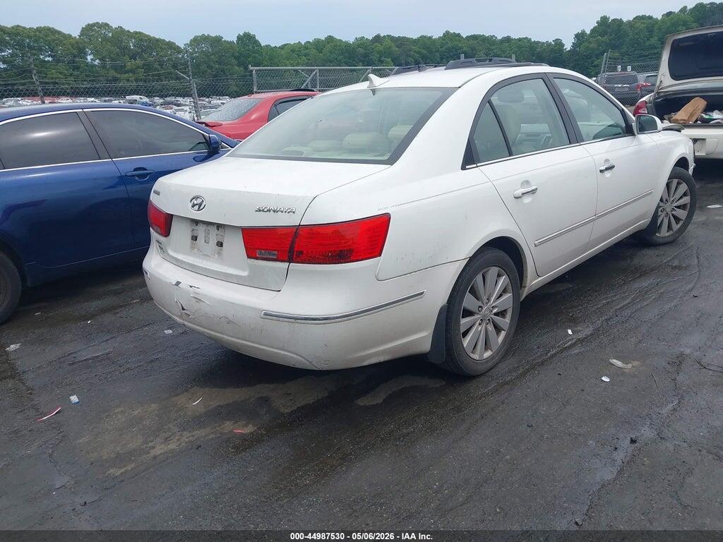 5NPEU4ACXAH629554 2010 HYUNDAI SONATA photo no. 4