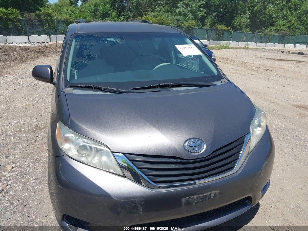 5TDKK3DC8DS374464 2013 TOYOTA SIENNA photo no. 12