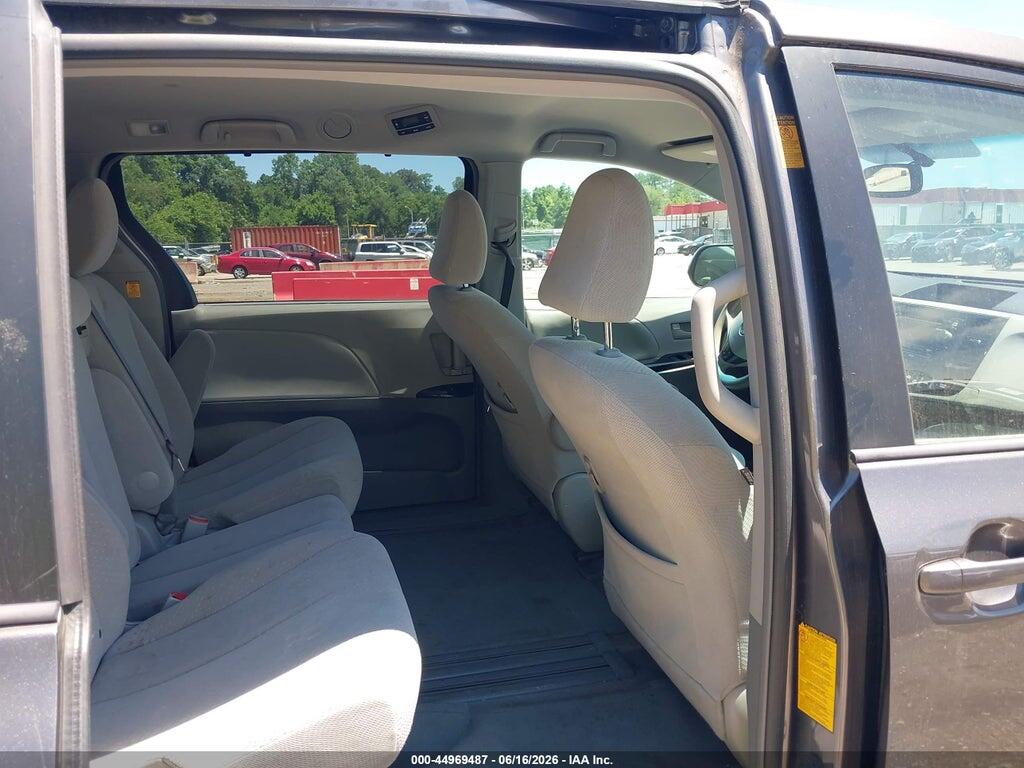 5TDKK3DC8DS374464 2013 TOYOTA SIENNA photo no. 8