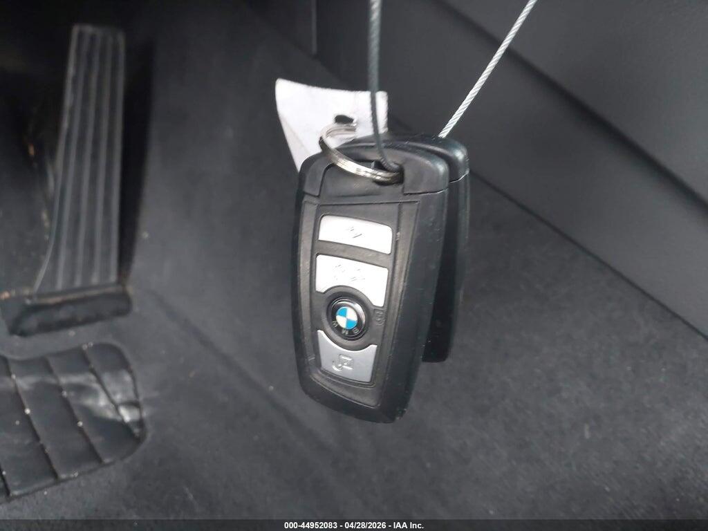 WBA8E1C52GK479745 2016 BMW 330E photo no. 11