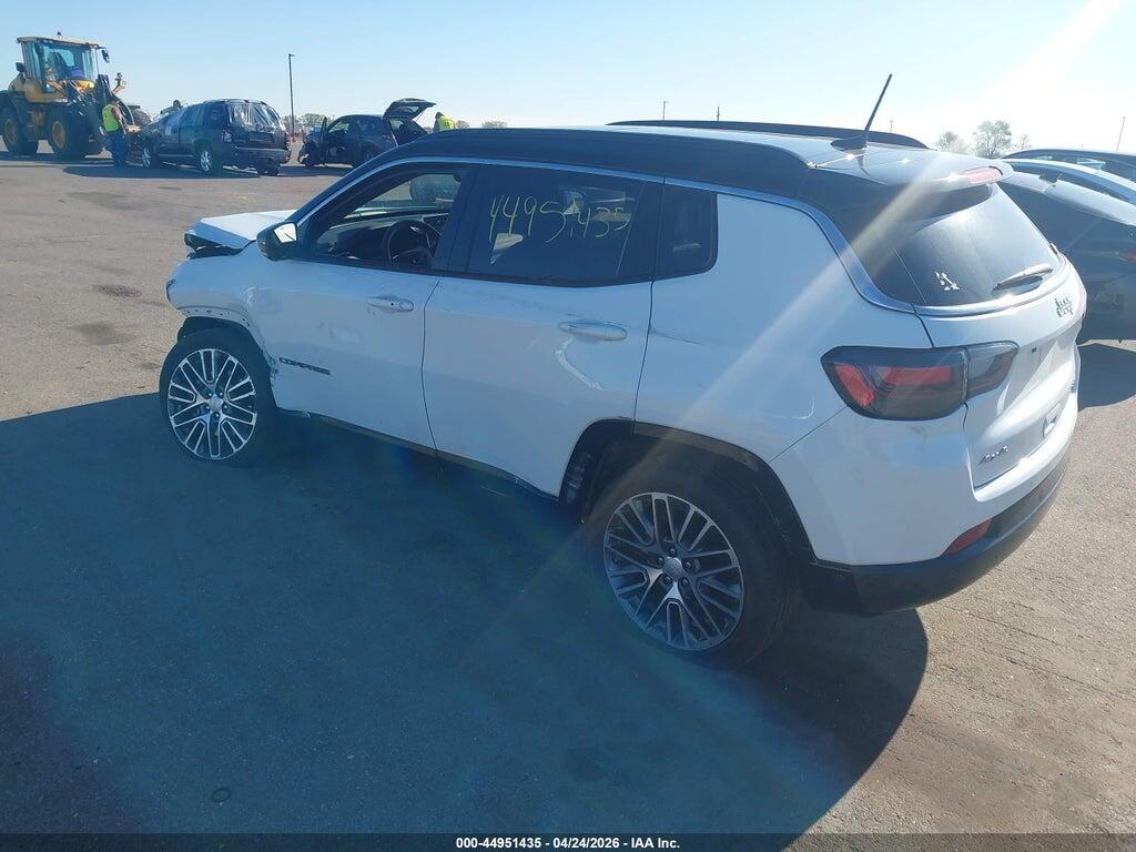3C4NJDCN1RT584104 2024 JEEP COMPASS photo no. 3