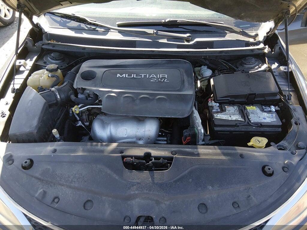 1C3CCCCB1FN576490 2015 CHRYSLER 200 photo no. 10
