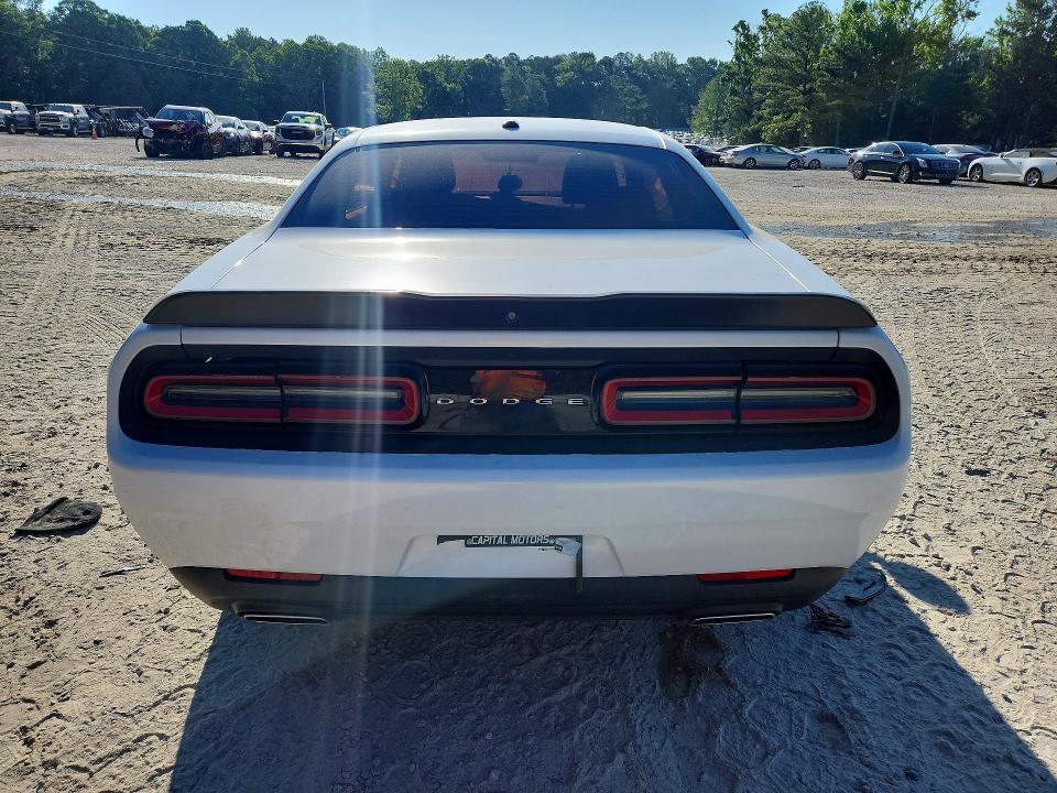2019 DODGE CHALLENGER SXT — Фото 6 из 12