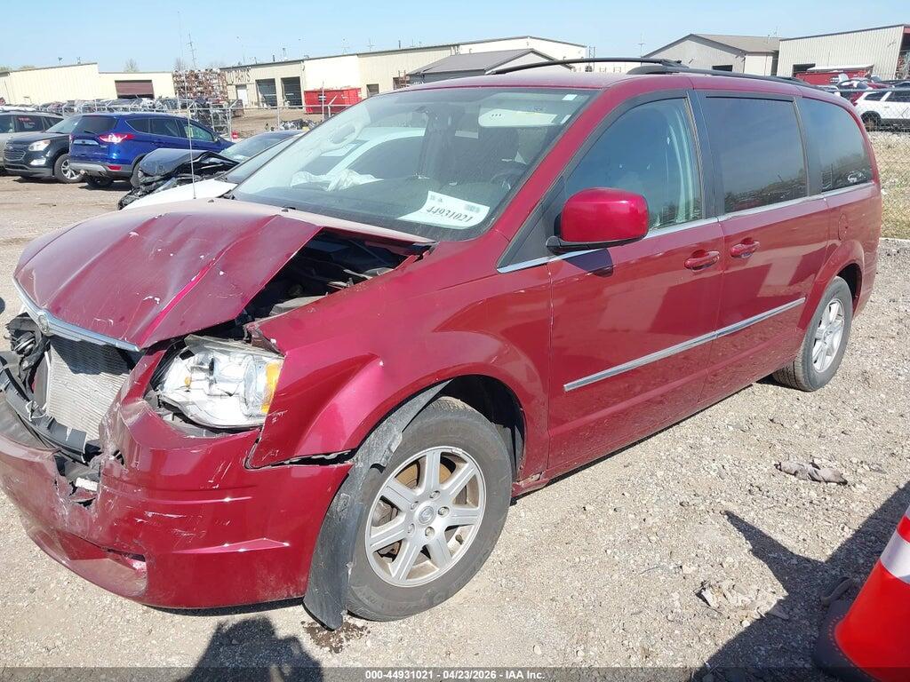 2A4RR8DX3AR353272 2010 CHRYSLER TOWN & COUNTRY photo no. 2