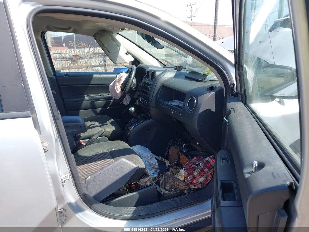 1C4NJDEB4CD616382 2012 JEEP COMPASS photo no. 5