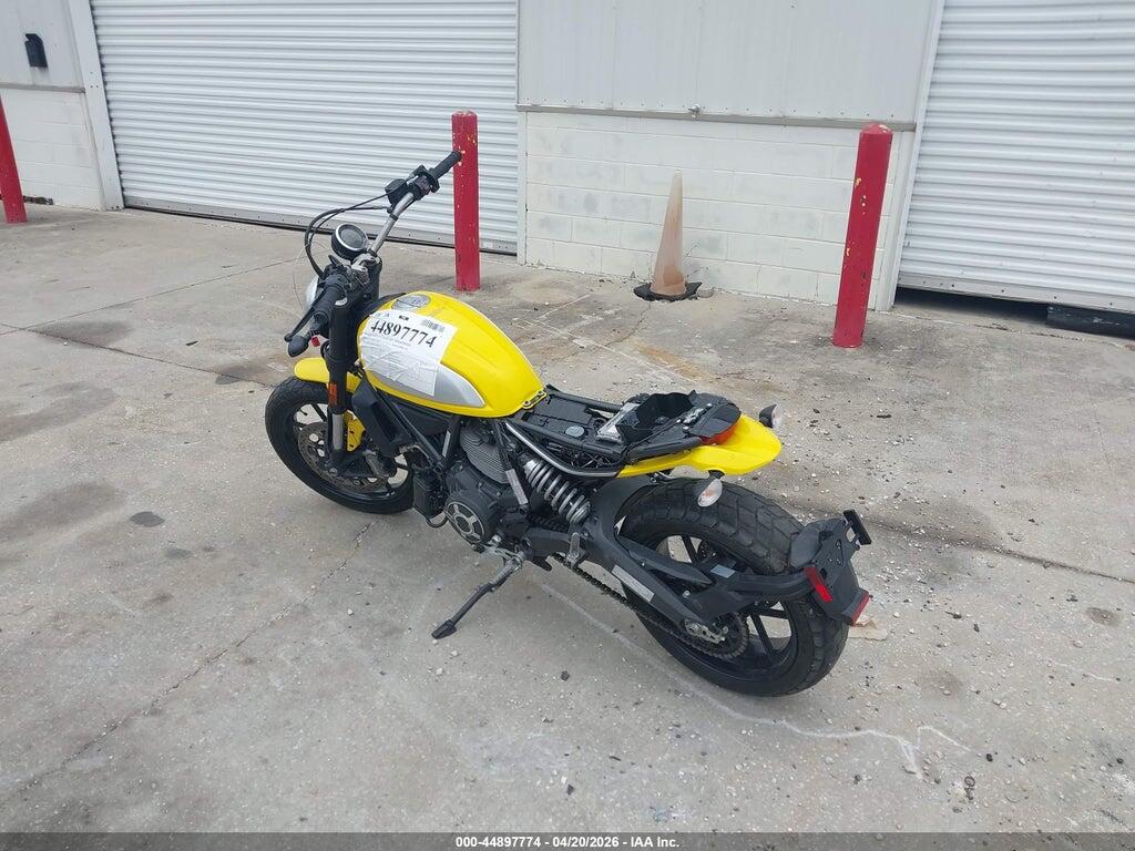 ML015ANM6FT000213 2015 DUCATI SCRAMBLER photo no. 3
