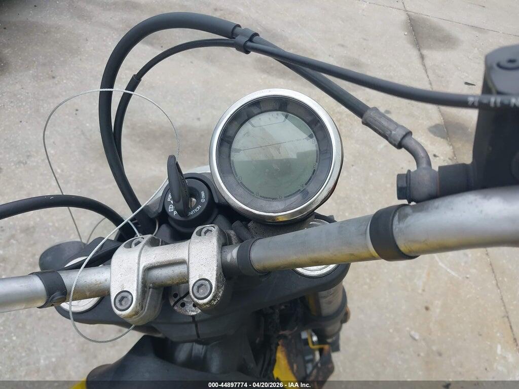 ML015ANM6FT000213 2015 DUCATI SCRAMBLER photo no. 7