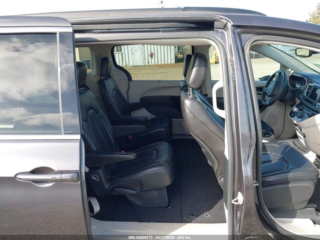 2C4RC1DG0LR257441 2020 CHRYSLER VOYAGER photo no. 8