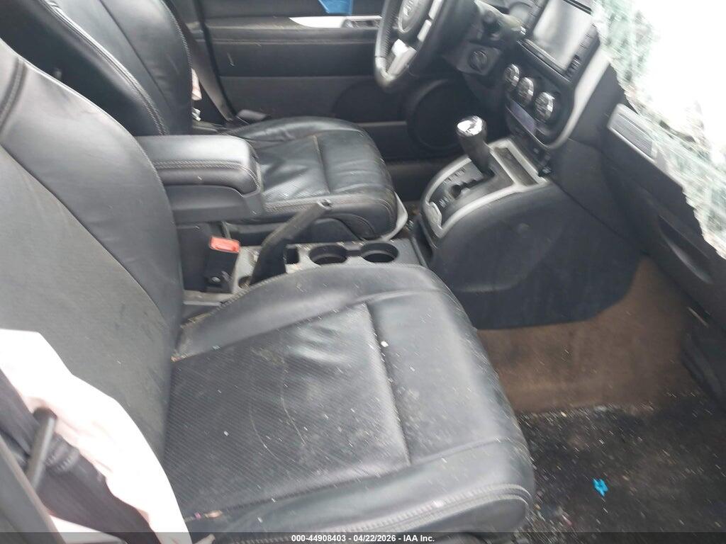 1C4NJDEB2HD175651 2017 JEEP COMPASS photo no. 5