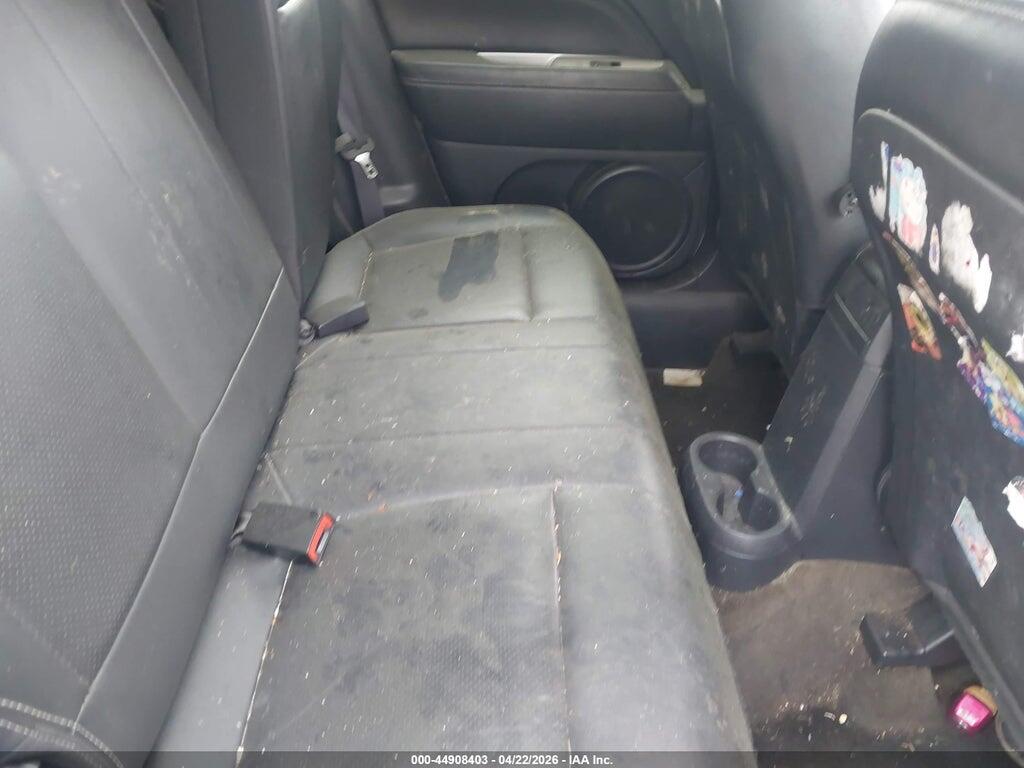 1C4NJDEB2HD175651 2017 JEEP COMPASS photo no. 8