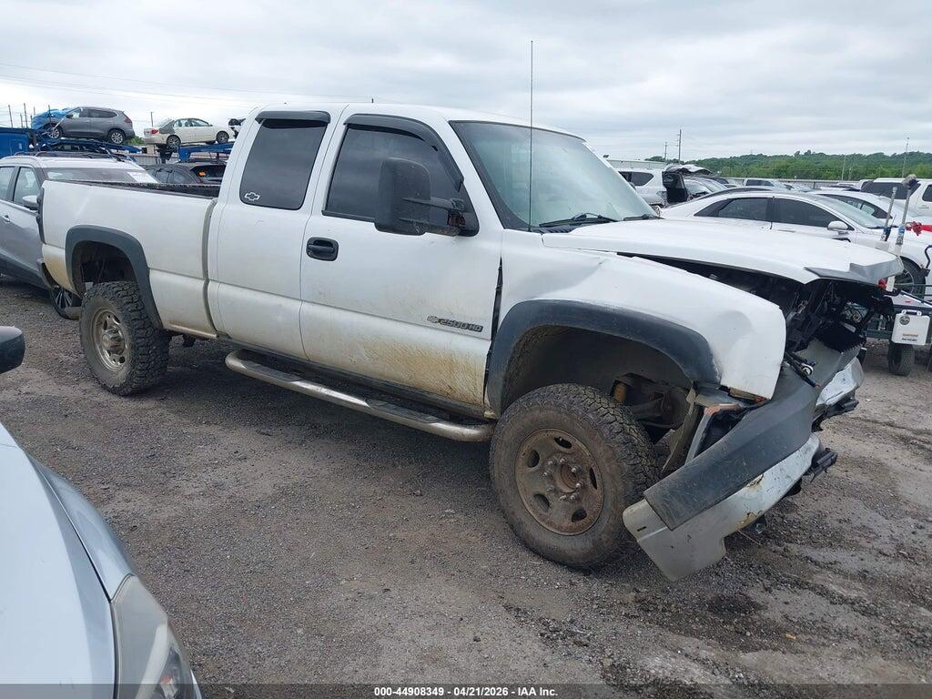 1GCHC29UX4E333682 2004 CHEVROLET SILVERADO 2500HD photo no. 1