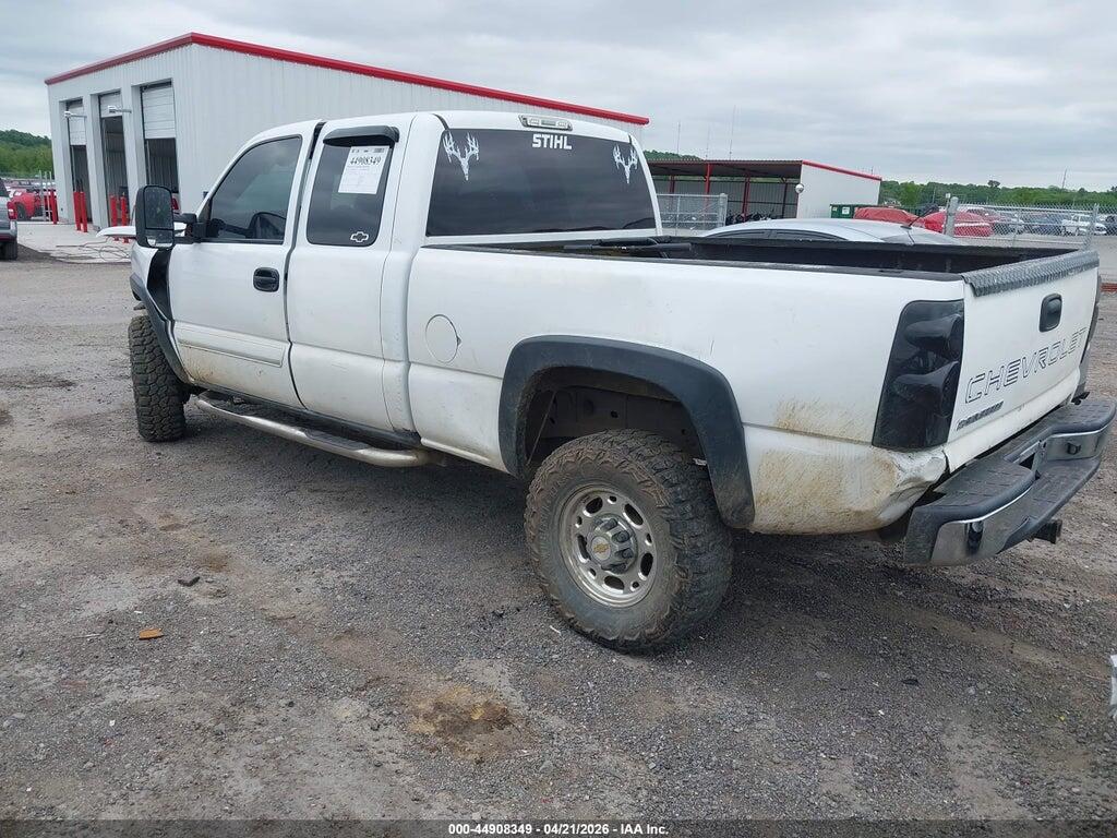 1GCHC29UX4E333682 2004 CHEVROLET SILVERADO 2500HD photo no. 3